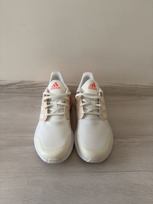 Дамски обувки Adidas RapidaSport K (HP6127)