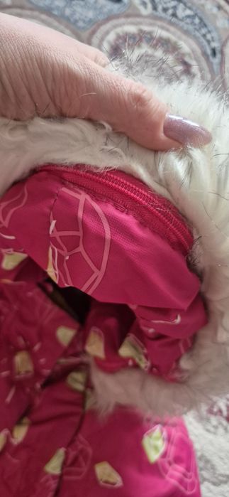 Продам комбинезон на девочку