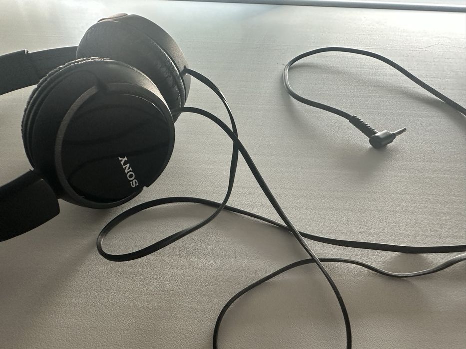Срочно!Наушники Sony