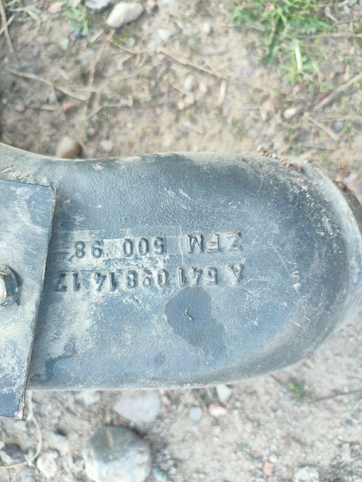 Паук на Мерседес Актрос