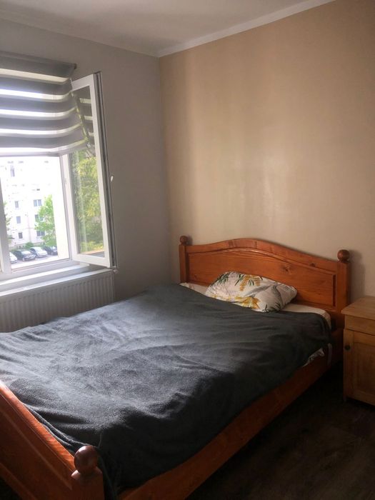Închiriez apartament cu 3 camere 7 Noiembrie