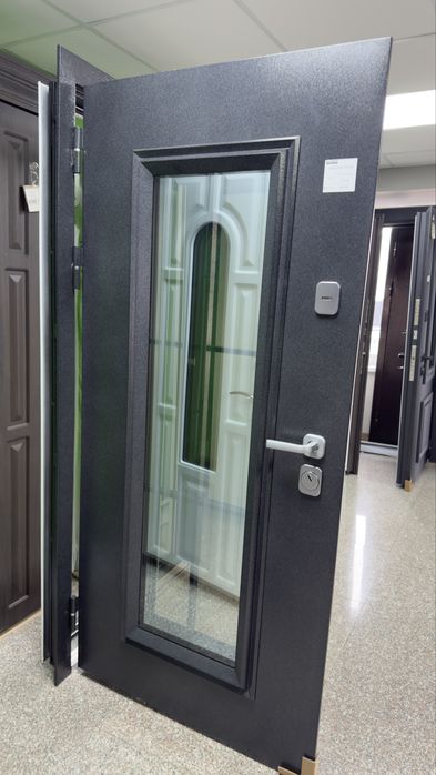 Входные двери со склада