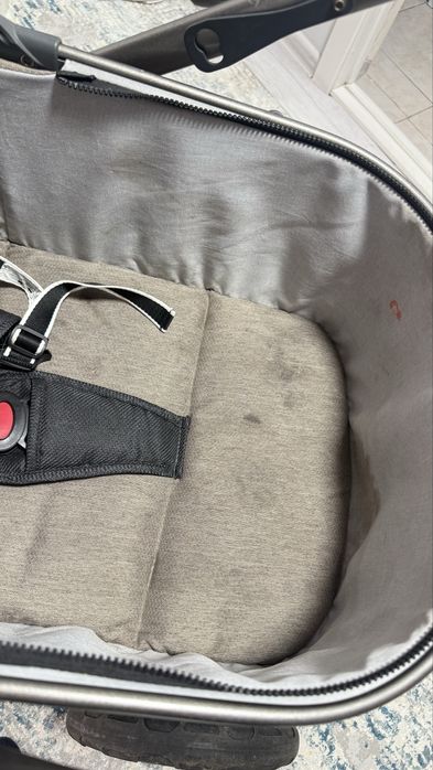 Продам коляску за 10.000