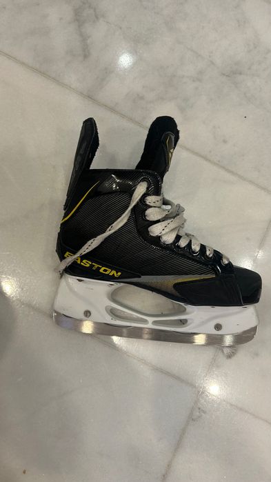 Easton коньки для хоккея