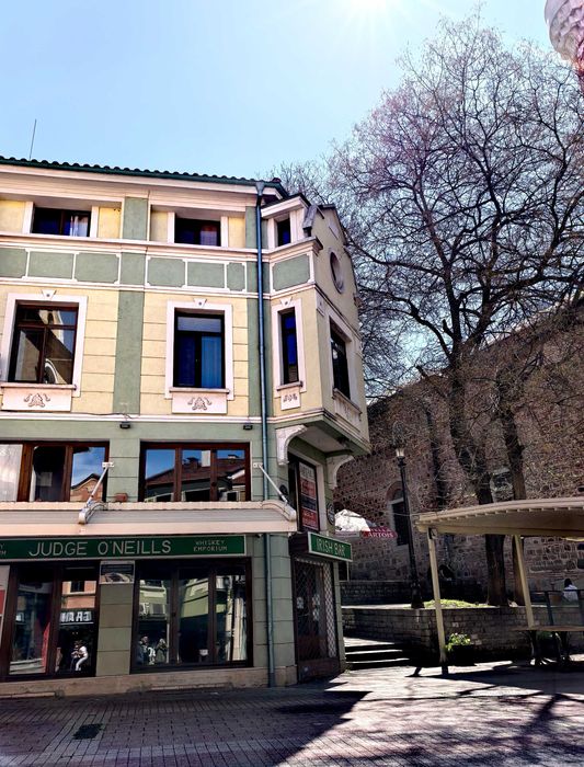 Просторна стая във 4 Rooms - Капана, Пловдив