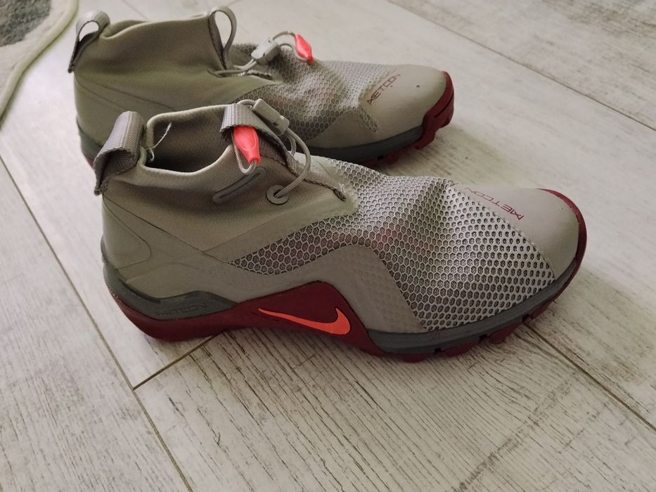 Маратонки Nike Acg Aetcon, номер 40.5