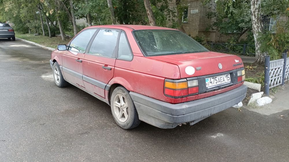Продам Volkswagen Passat b3 1.8