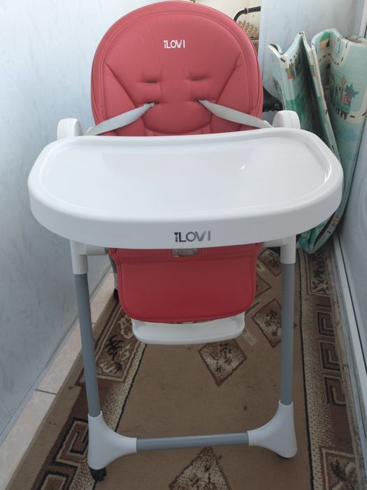 Детский стульчик для кормления