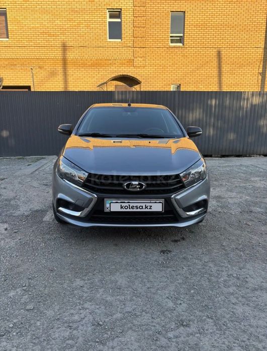 Лада Веста 2017 года