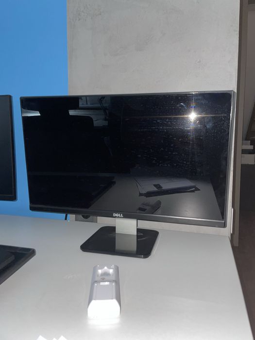 Мониторы новые состояние идеальное