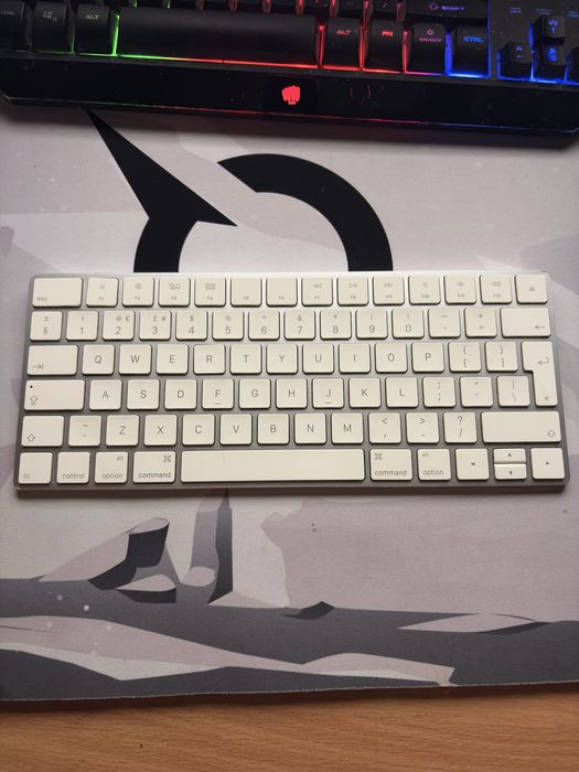 Apple keyboard 2