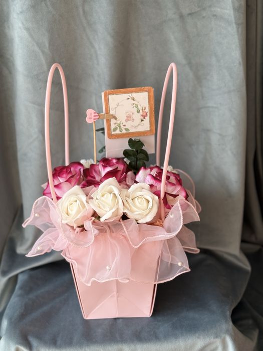 Мыльные цветы в корзинке