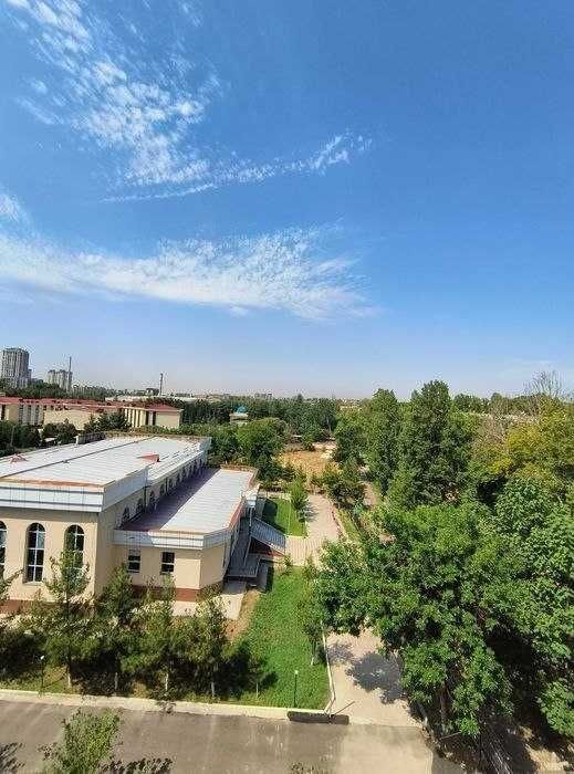 Продается новостррйка(кирпич)