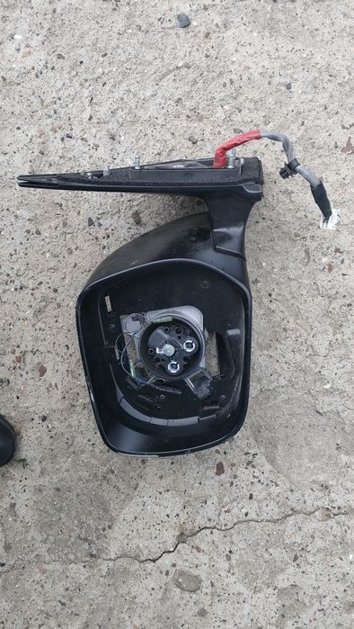 Левое зеркало TLC 200