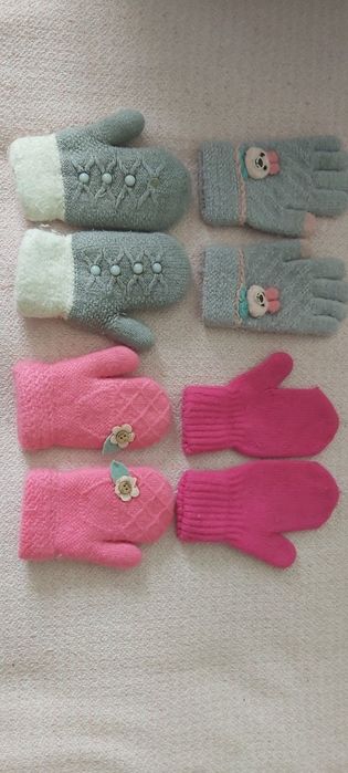 Шапки на девочку, перчатки, шарфы