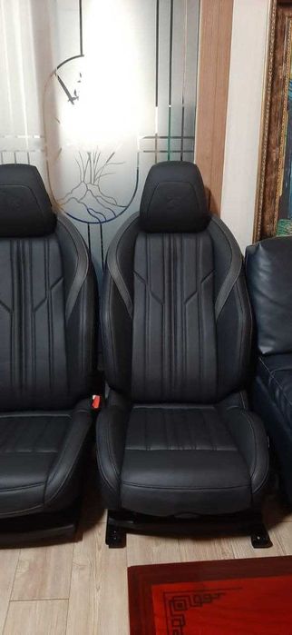 Продам сиденья от Peugeot 408 GT.