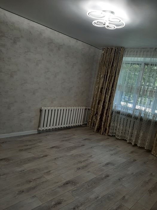 1 ком. Квартира. 37кв.м. р-он рынка.