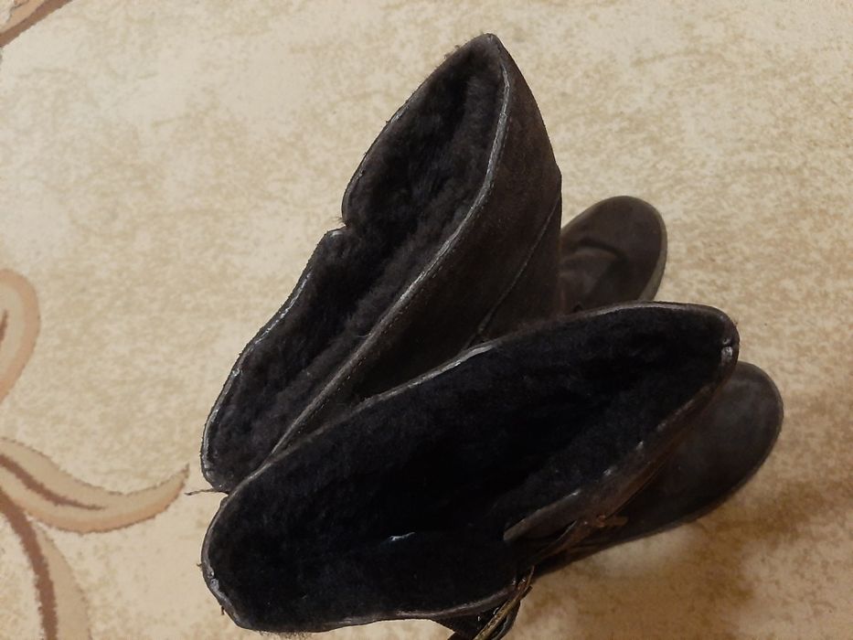 Vând cizme damă BEARPAW (36)