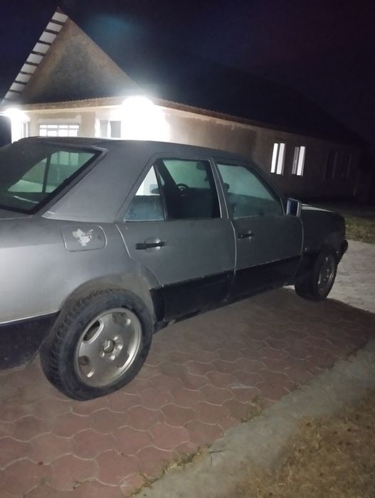 Продам машину на запчасти
