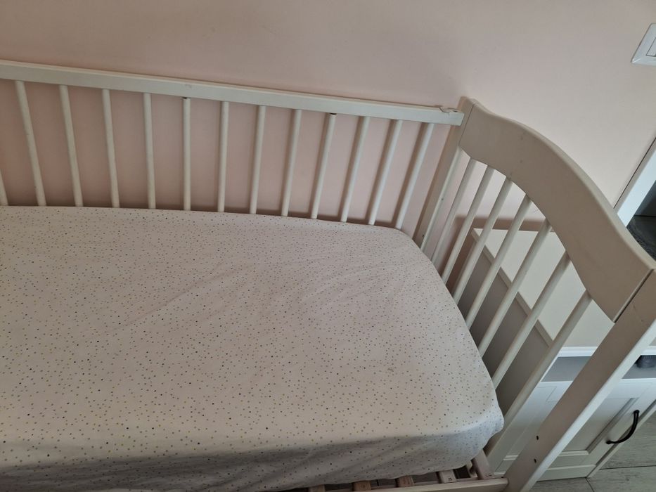 Vând pătuț bebelus