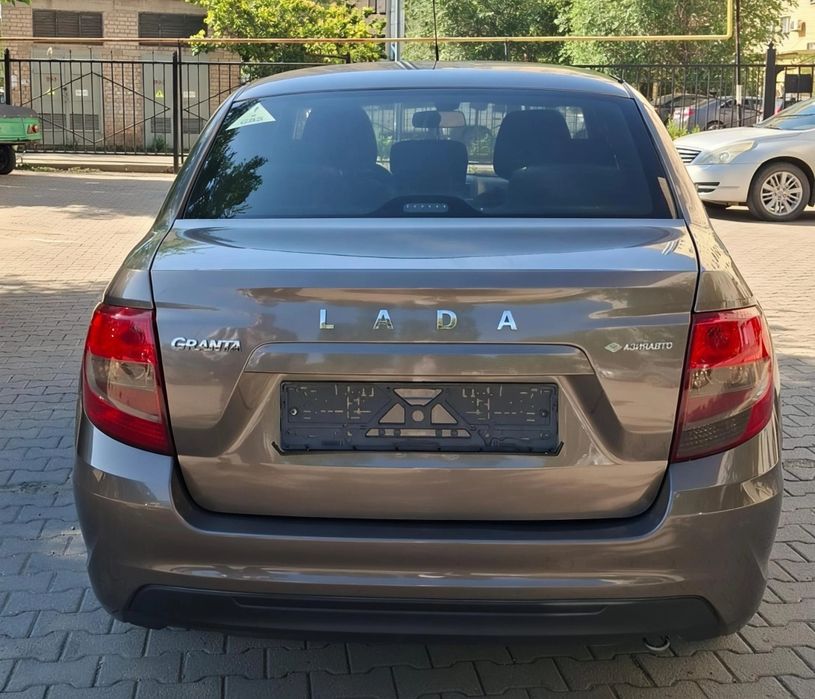 Продам Lada Granta люкс