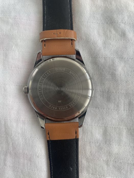 Продам часы Casio оригинал