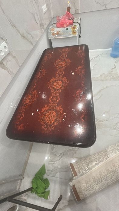 Кухонный стол сатылады разм 0,8*2 м
