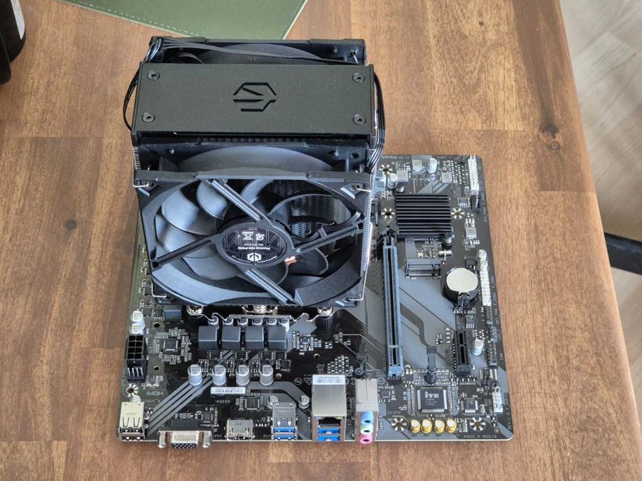 Gigabyte B760M H DDR4 + Intel Core i5-13400F 10-Core + Oхладител