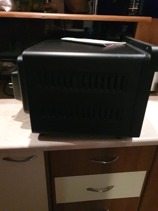 Cuptor electric DELUXE-22,22 L, 1900 W, inox