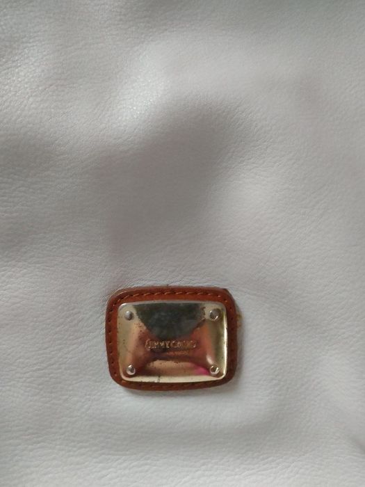 Дамска чанта естествена кожа