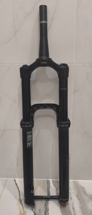 Rock shox Yari/ Lyrik