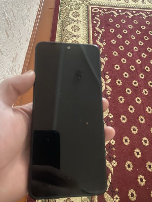 Redmi 11 sotiladi 1 mln