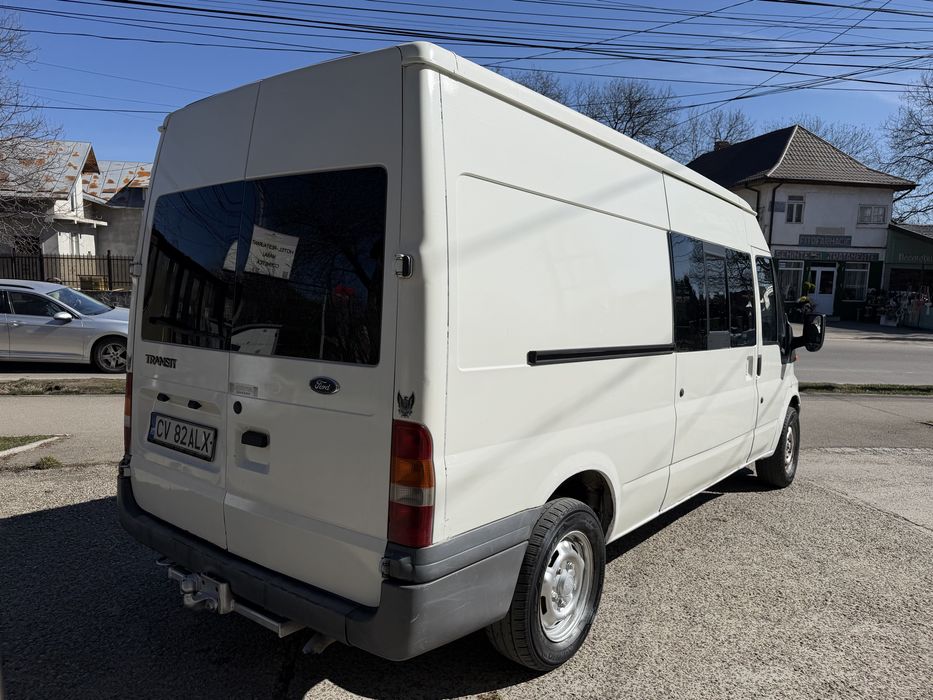 Ford transit 9 locuri