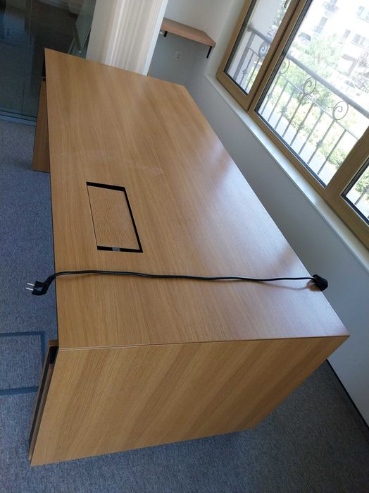 Бюро с регулируема височина , електрическо, 2000x900x1200