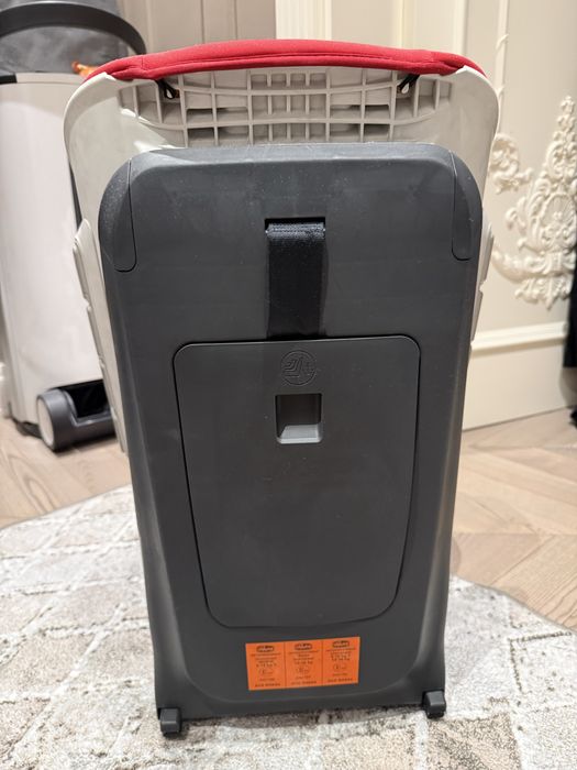 Детское кресло chicco