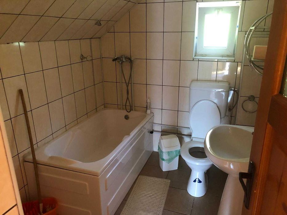 Casă de vacanță/pensiune de vânzare în comuna Moieciu de Jos