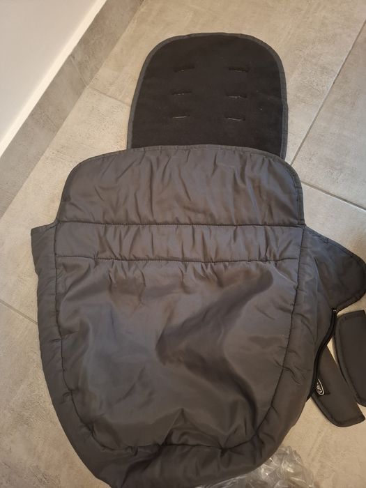 Căruț și scoică Graco evo în stare bună cu husă iarnă, vară.