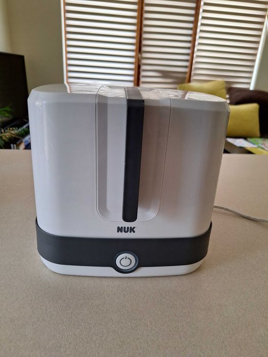 Парен стерилизатор Nuk Vario Express + подарък