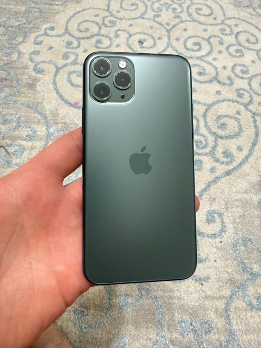 Продам айфон 11 про