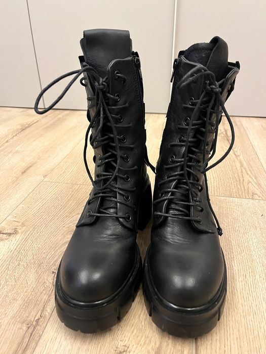 Черни дамски боти от естествена кожа