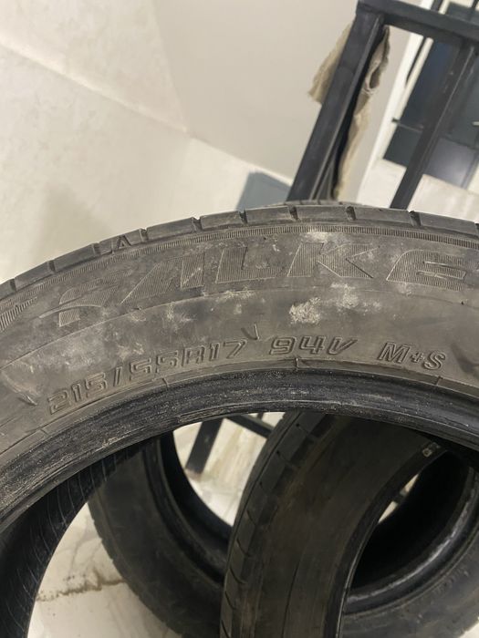 Покрышка 215/55/R17 все сезон