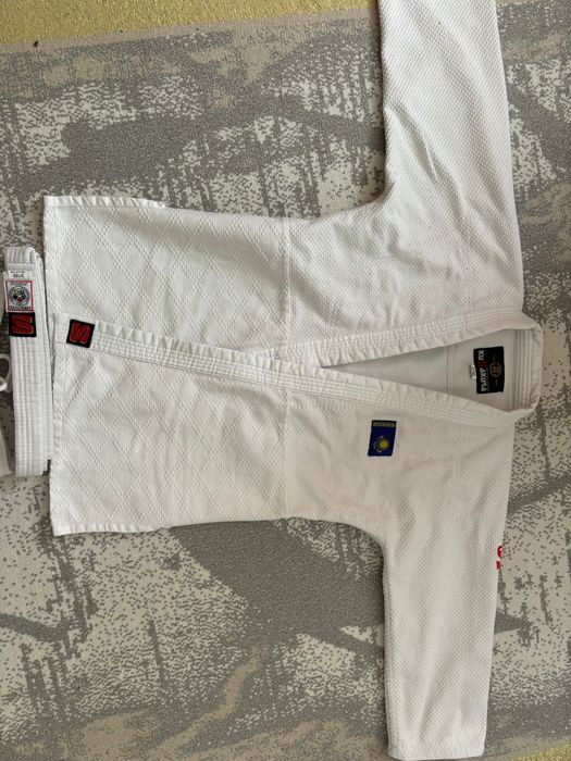 Кимоно (дзюдоги)