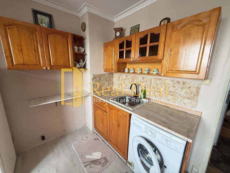 Дава се под наем Двустаен апартамент в София, Връбница 1 - 65 кв.м за 478.38 € - Снимка #7