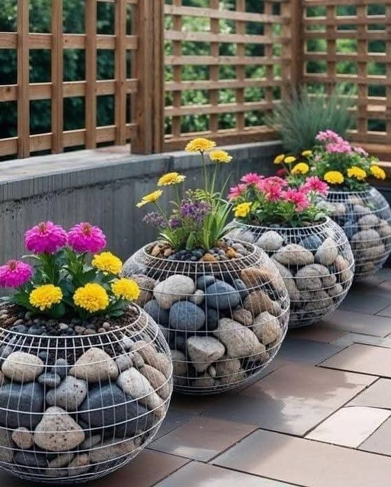 Tuvak/guldon/kashpo/betondan