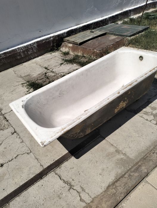 Продам чугунную ванну б/у