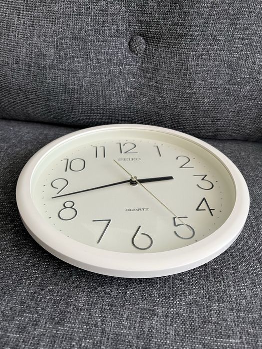 SEIKO стенен часовник