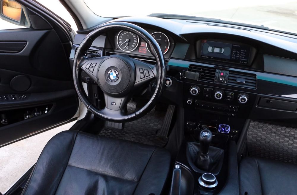 BMW Seria 5 E60 LCi/ 520d/ 2.0 diesel/ 2008 177cp/ Navi Mare/ Înmatriculat