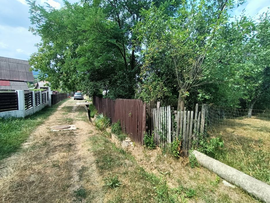 Vând  Teren Rădești Stâlpeni