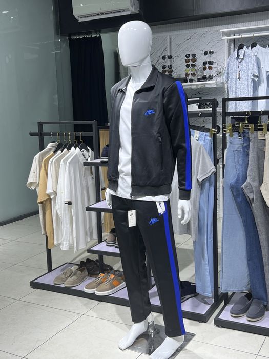 Спортивные костюмы, размеры M, L, XL, XXL.