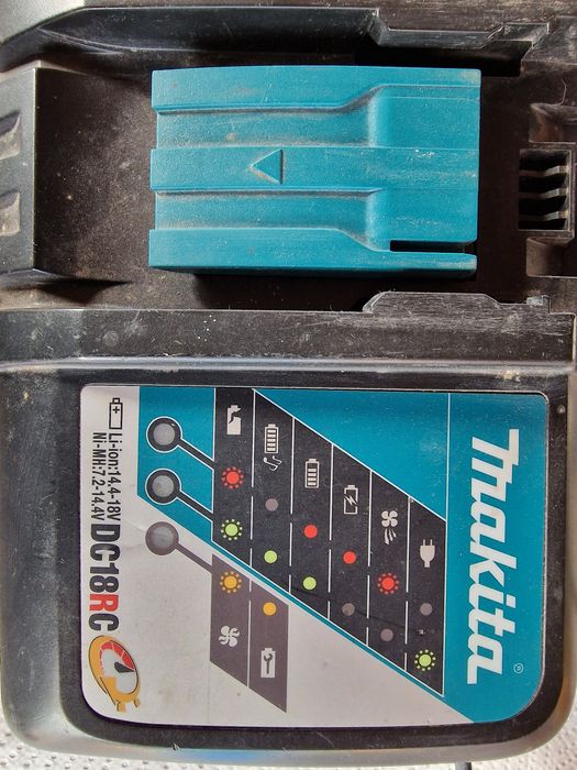 Incarcator makita rapid